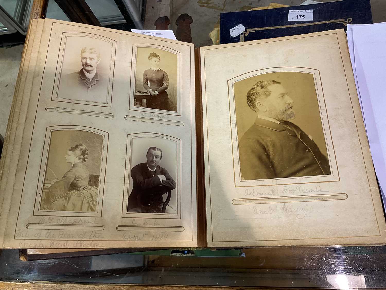 A Victorian photograph album, containing approximately one hundred photographs, mainly people and - Bild 17 aus 26