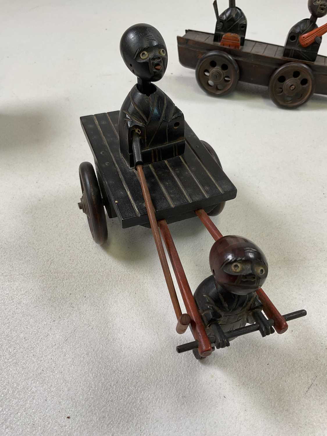 KOBE; six Japanese early 20th century novelty wooden toys, (in af condition). - Bild 5 aus 7