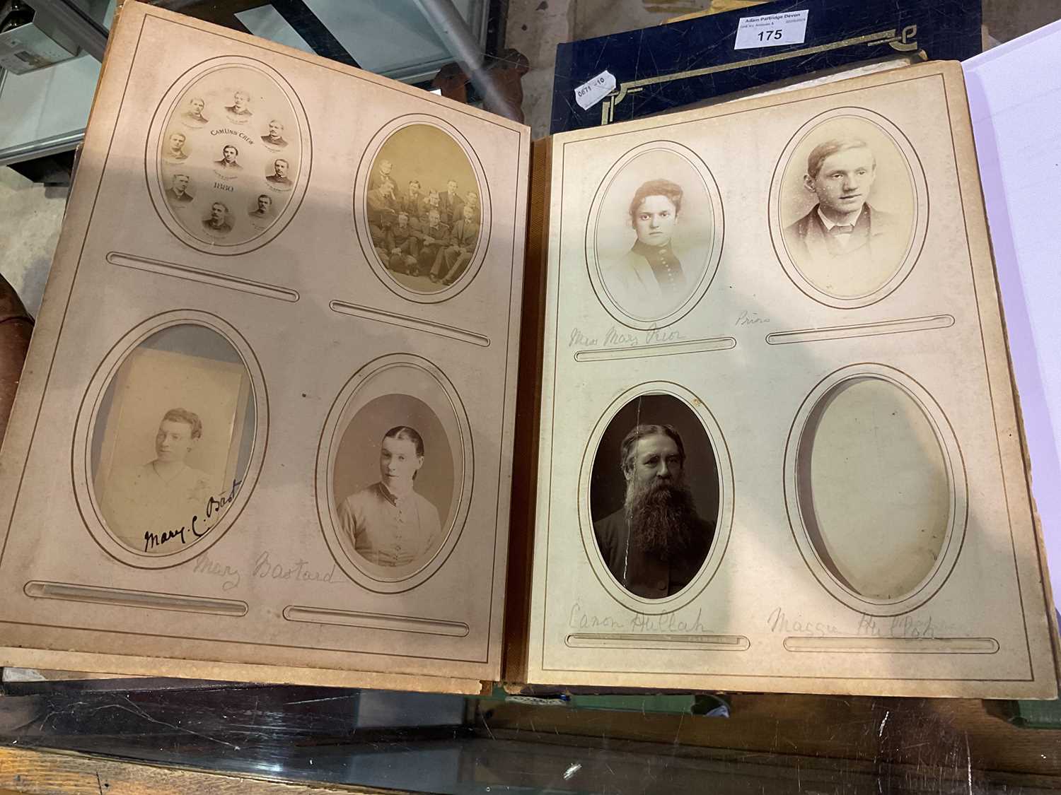 A Victorian photograph album, containing approximately one hundred photographs, mainly people and - Bild 25 aus 26