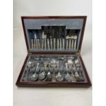 A cased canteen of Kings pattern silver plated cutlery.