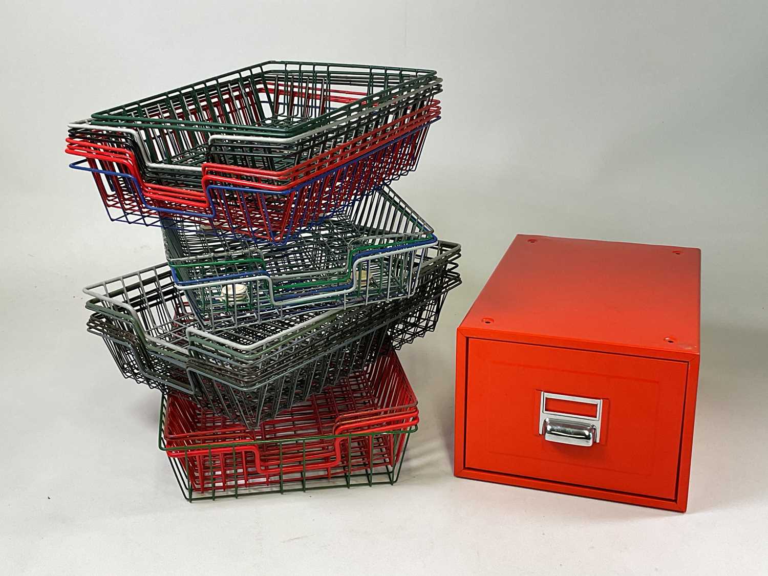 A quantity of mid 20th century metal wire filing trays and a single drawer filing cabinet. (26)