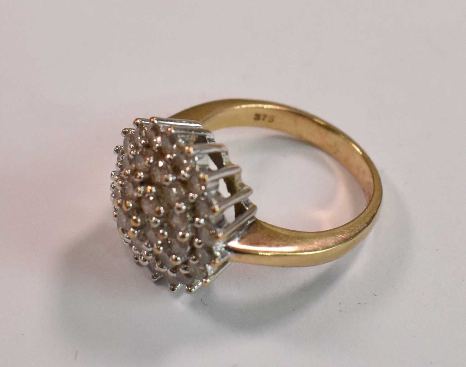 A 9ct gold domed dress ring, size H 1/2, approx 4g. - Image 4 of 5