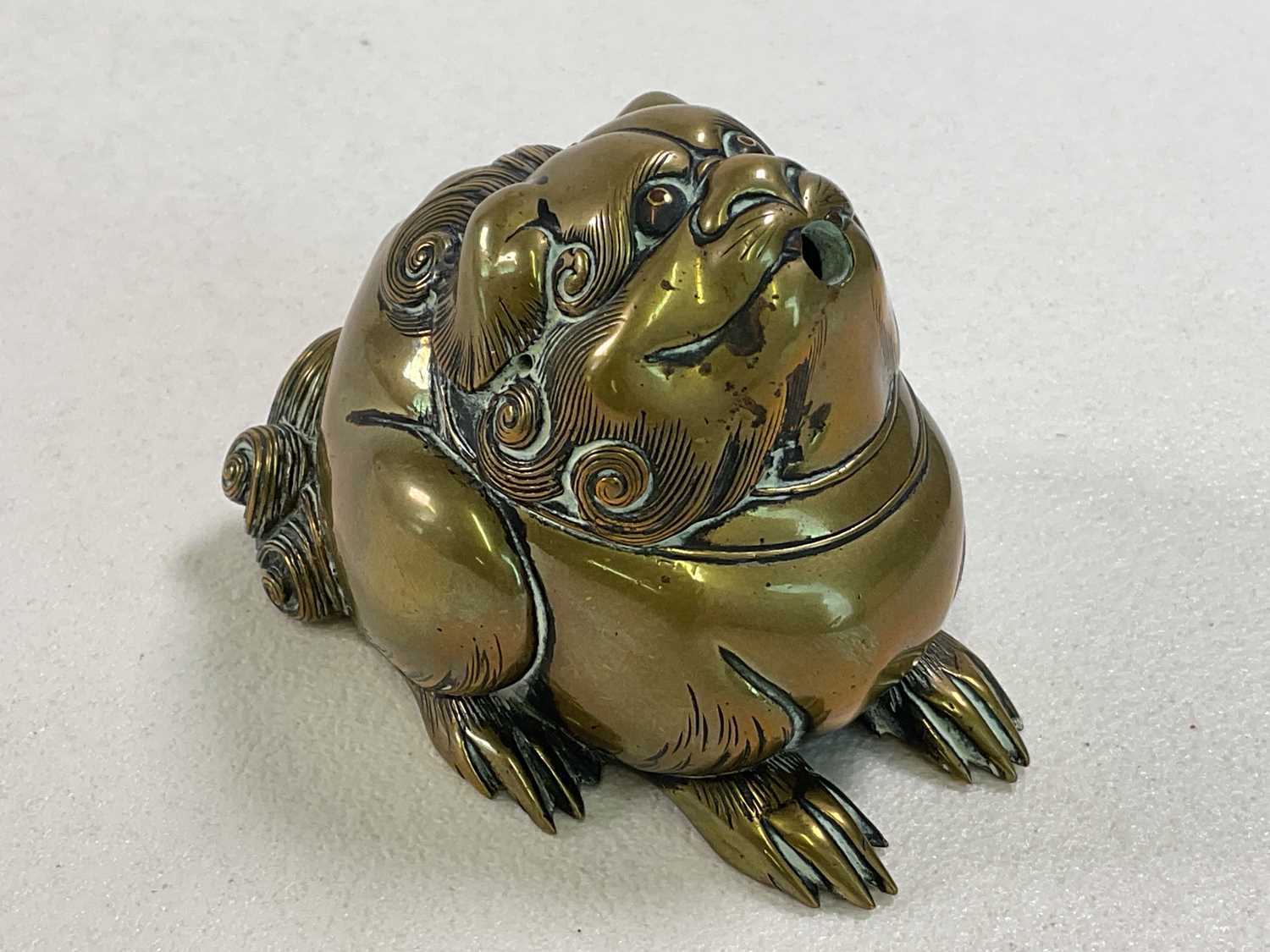 A Chinese gilt brass water dropper modelled as a Chi Chi, signed to base, length 8cm, a soapstone - Bild 2 aus 4