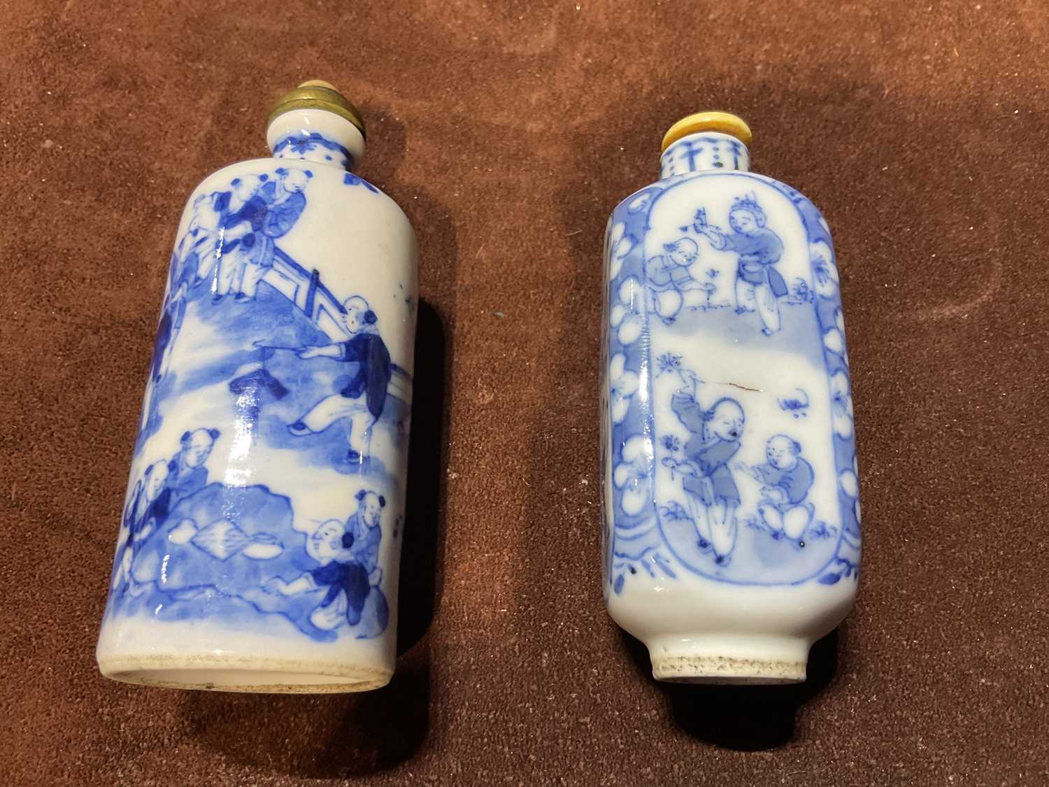 A 19th century Chinese cylindrical snuff bottle decorated with figures in a landscape and with - Bild 11 aus 21