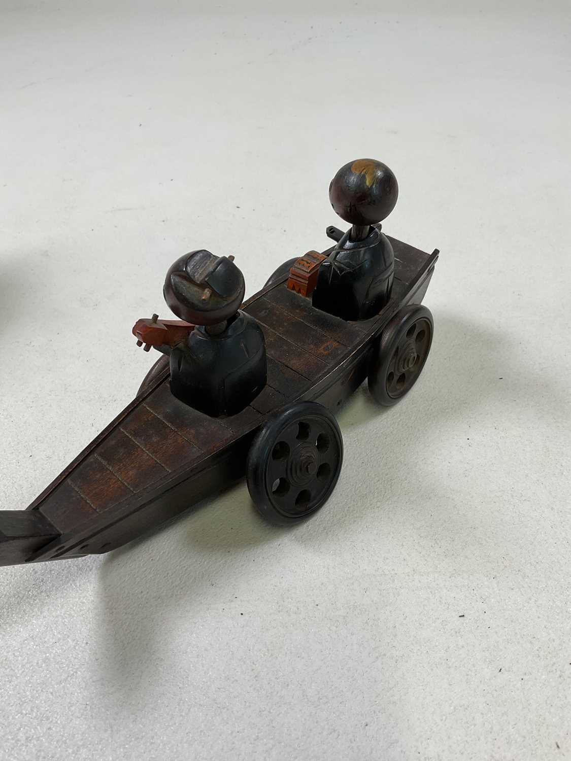 KOBE; six Japanese early 20th century novelty wooden toys, (in af condition). - Bild 6 aus 7