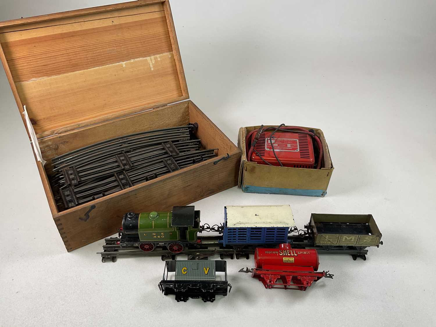 HORNBY; an O gauge train set comprising Electric LNER 460, four carriages and track contained in a