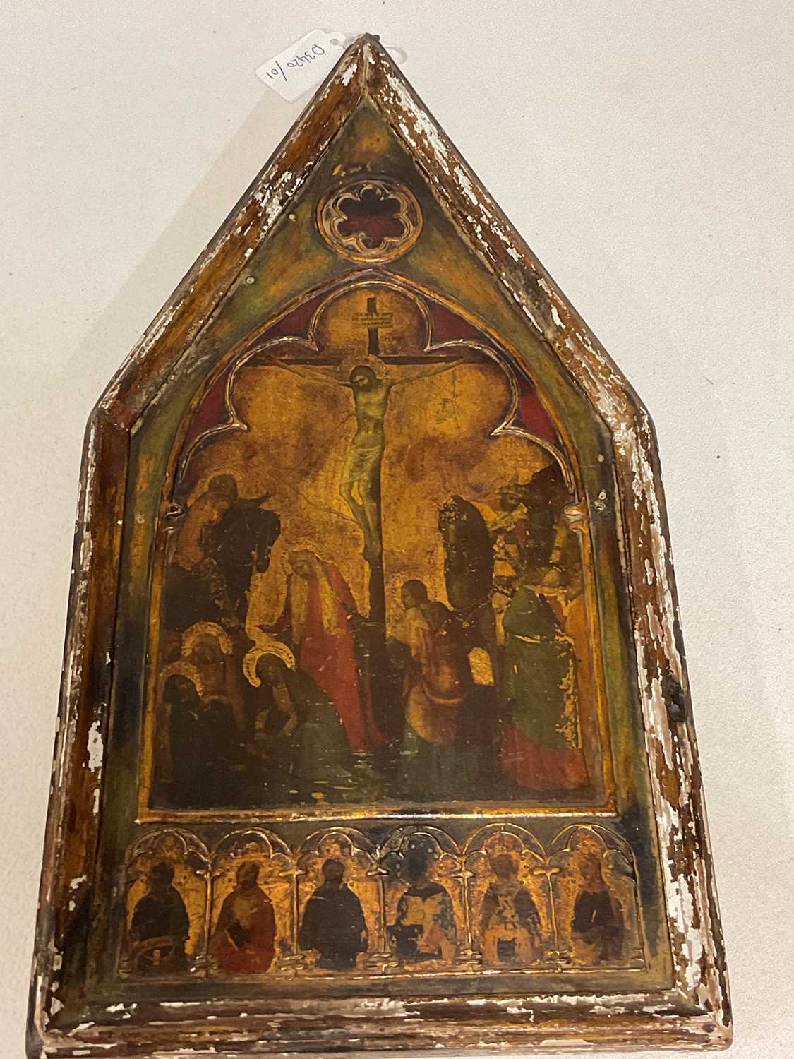 A religious icon of the Crucifixion, 43 x 22cm - Image 6 of 7