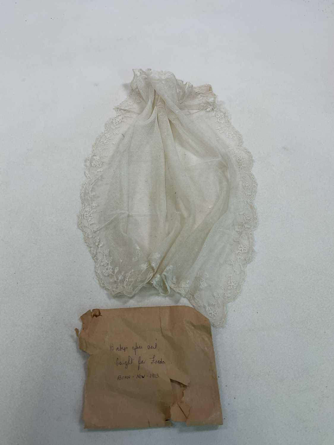 Items of vintage clothing including a quantity of 19th and 20th century embroidered cotton and linen - Image 5 of 5