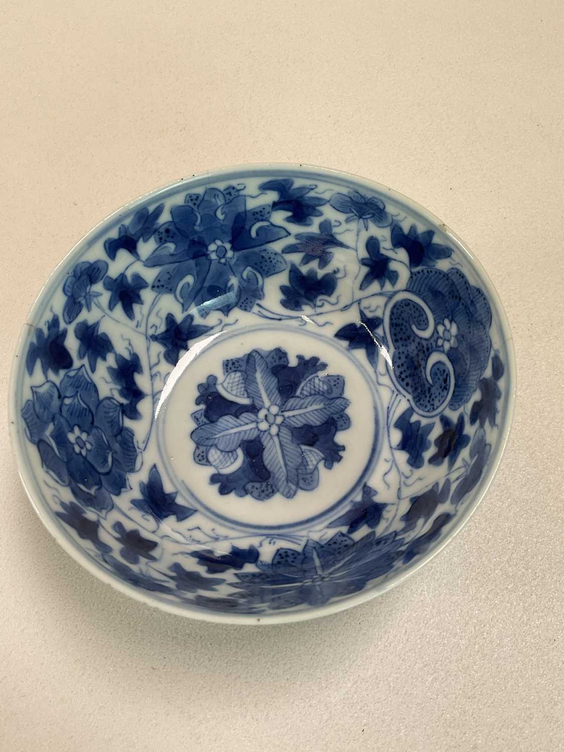 A late 19th century Chinese blue and white bowl with painted four character mark to base, diameter - Image 5 of 15