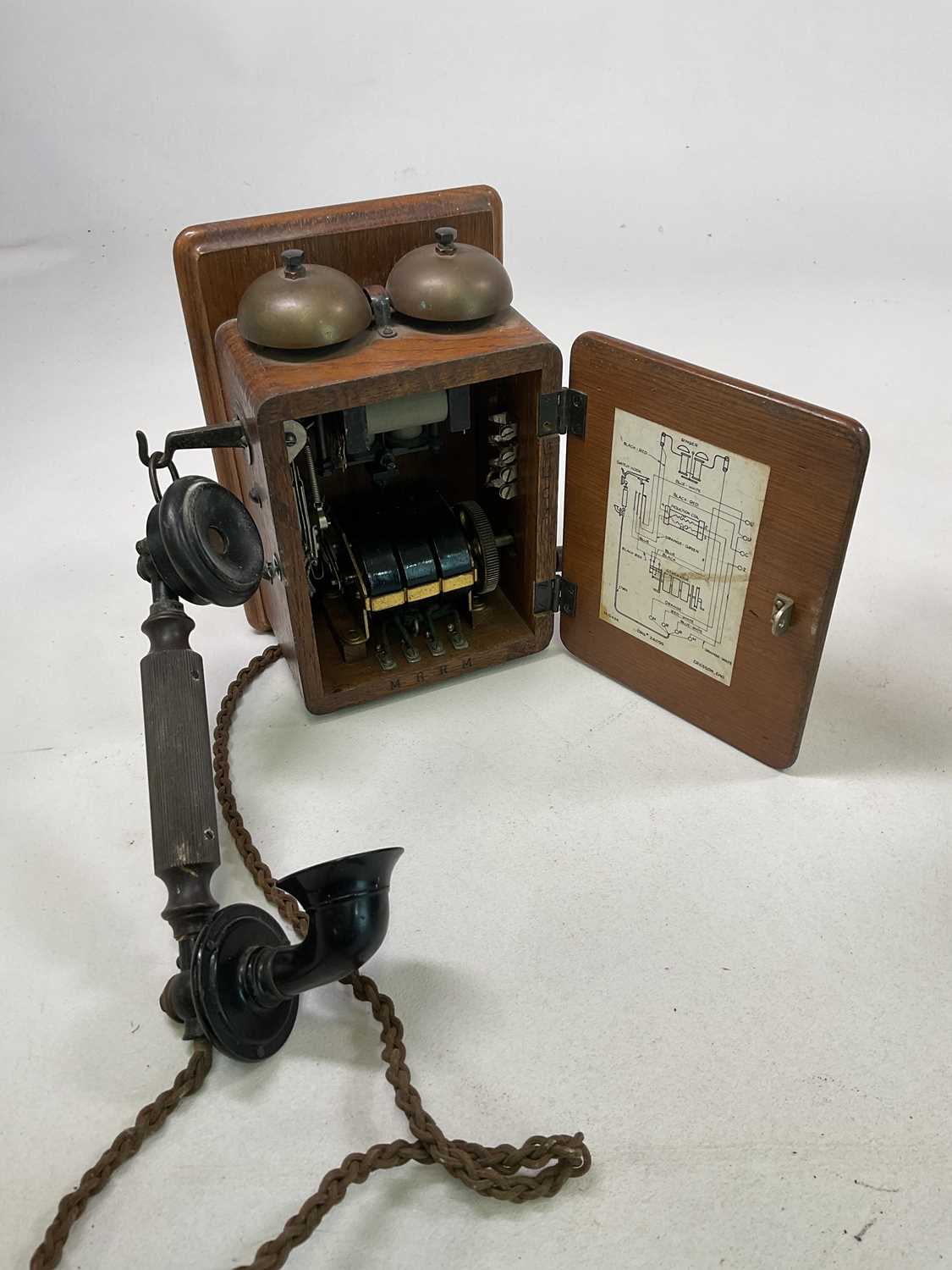 A collection of vintage telephones including three bakelite phones with rotary dials, a Sterdy - Image 3 of 4