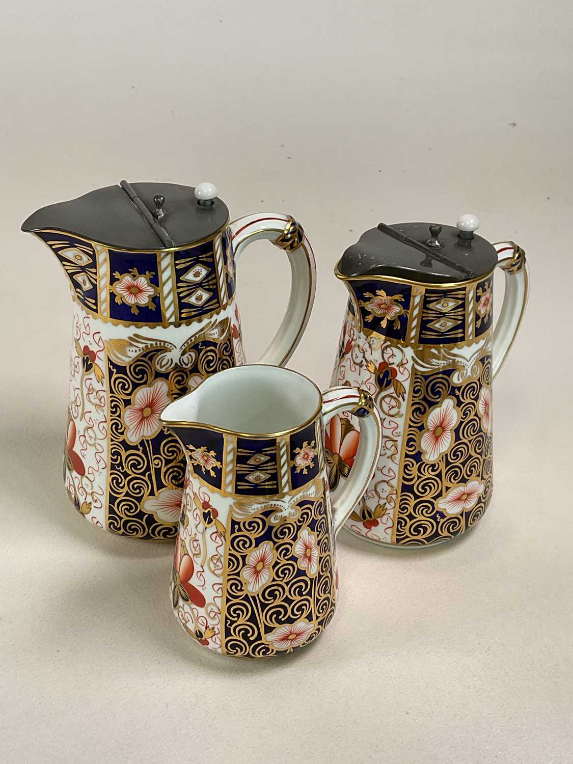 ROYAL CROWN DERBY; a group of Imari decorated wares comprising nine coffee cans and saucers (the - Image 2 of 5