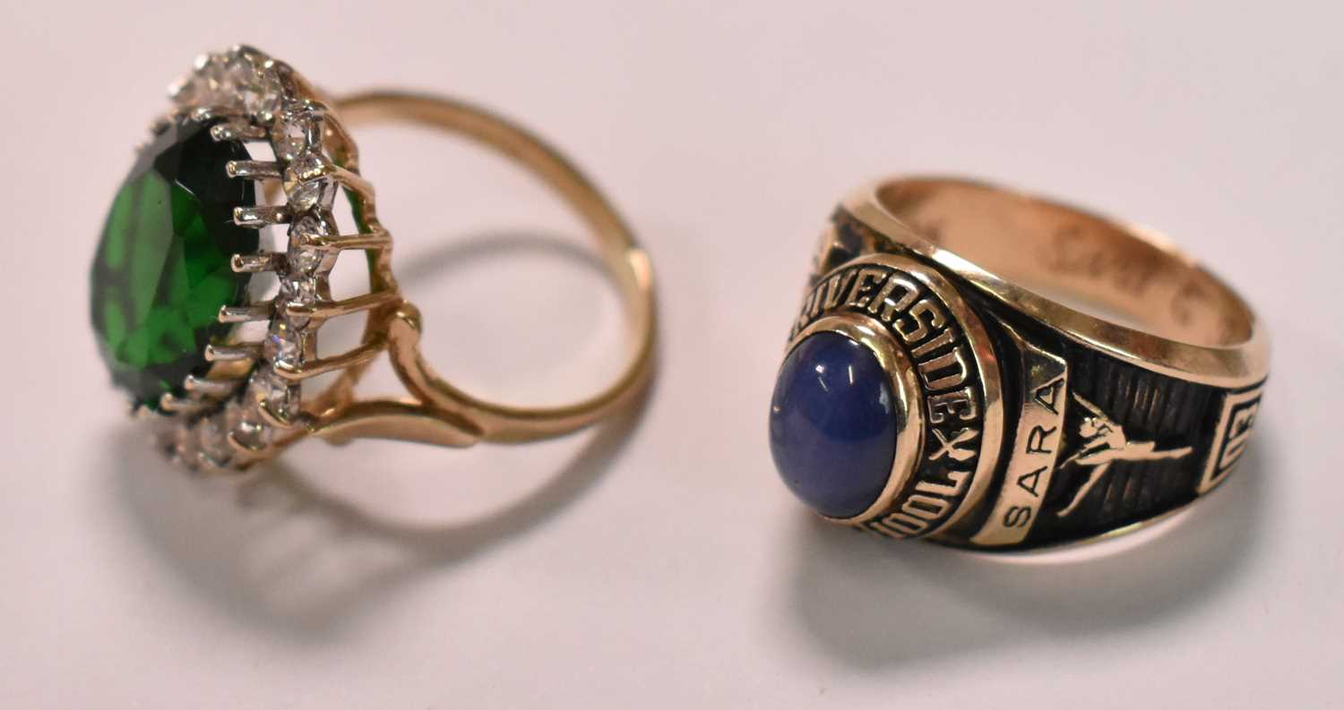 An American 10ct collegiate ring, inscribed to the inner band 'Sara E. Proit' for Riverside High - Image 2 of 3