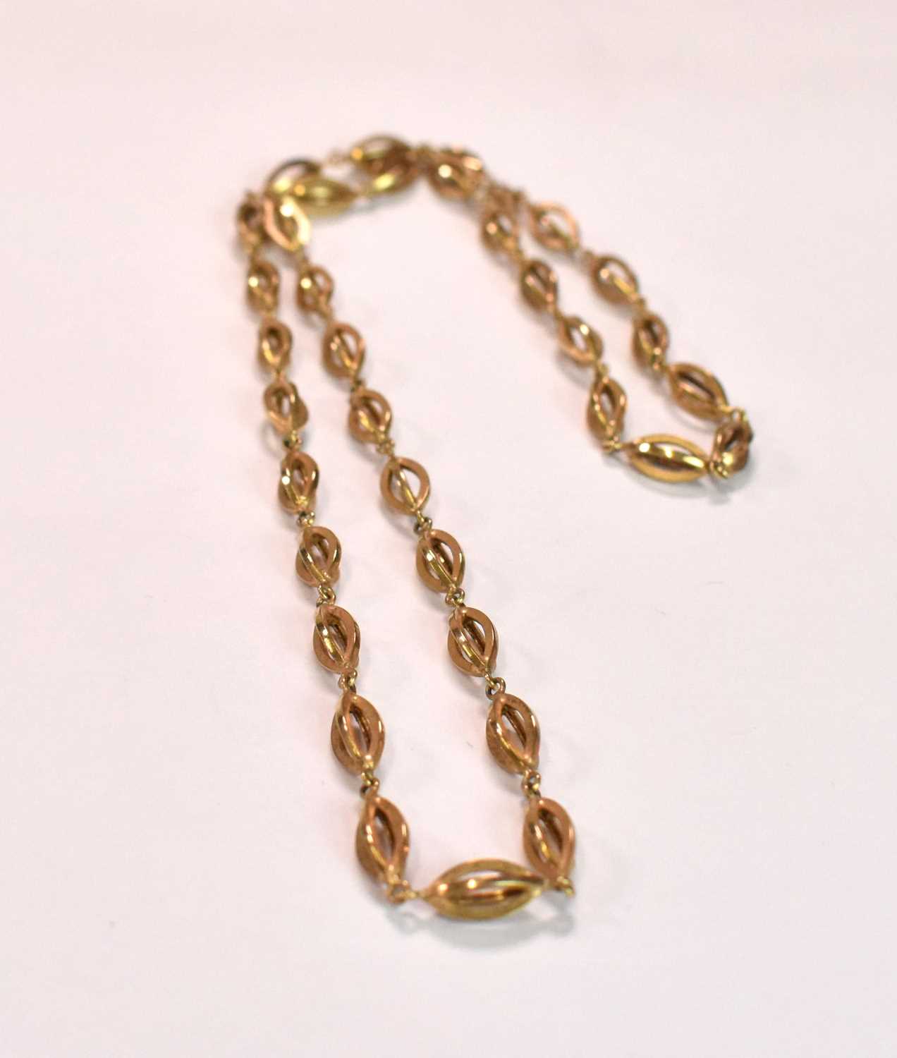 A 9ct yellow gold open lozenge shaped link chain, length 46cm, approx 8.1g.