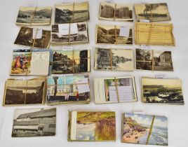 A collection of assorted vintage postcards from Australia, America, Canada, Egypt, Greece, Norway,