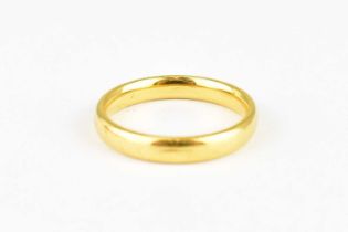A 22ct gold wedding band, size K, approx. 3.8g.