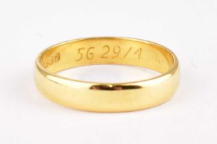 A 22ct (marked 916) gold wedding band, size P, approx. 3.8g.