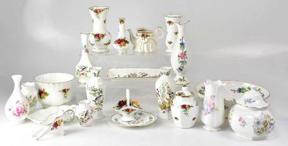 A small quantity of mixed ceramics, predominantly Aynsley 'Pembroke' pattern and Royal Doulton '