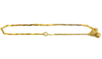 A 24k bright yellow gold Christening bracelet with S-shaped clasp, decorated with lozenge and