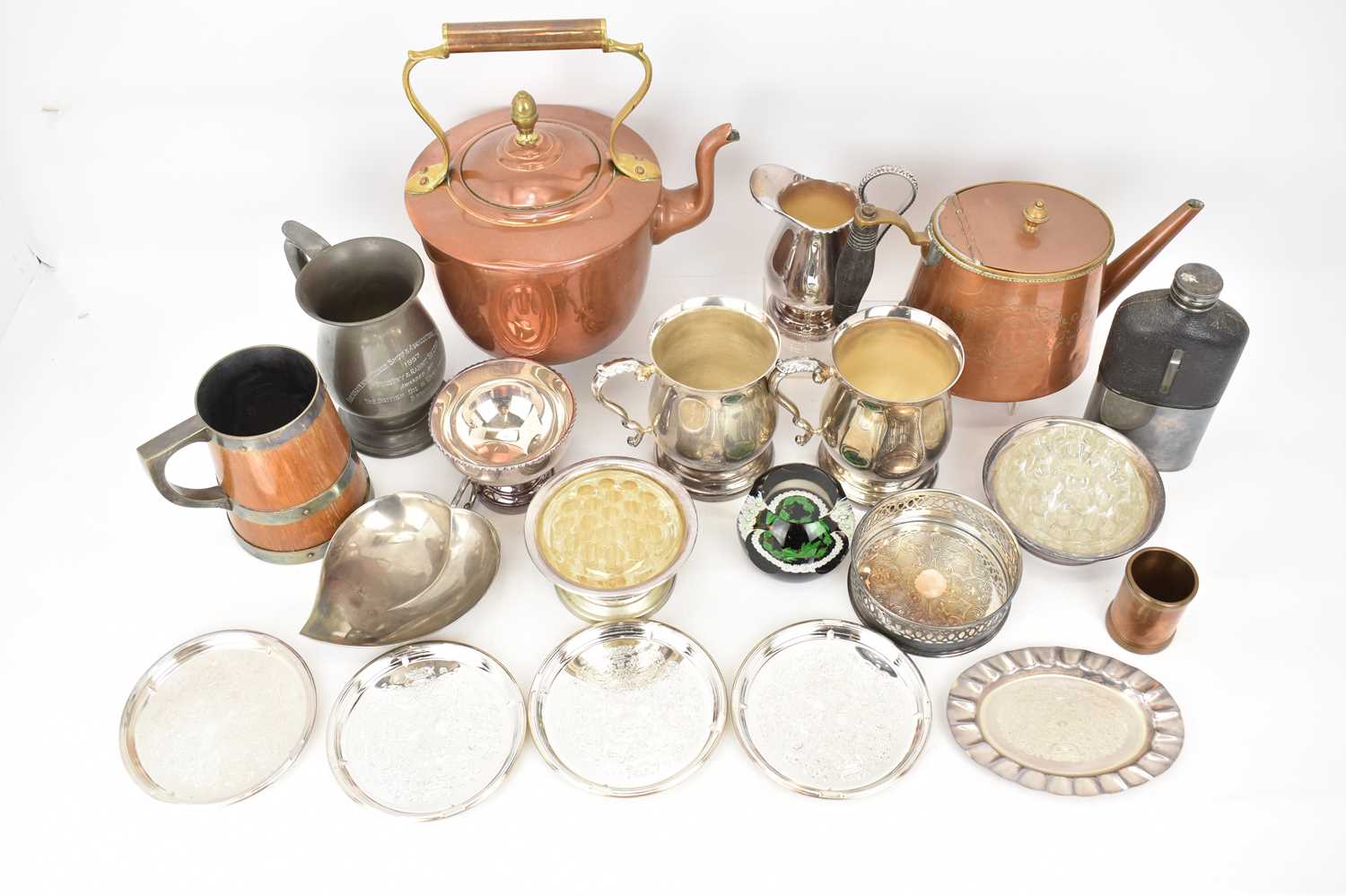 Various items of metalware to include brass and copper kettle, height 24cm, a 1gill teapot with - Image 2 of 3