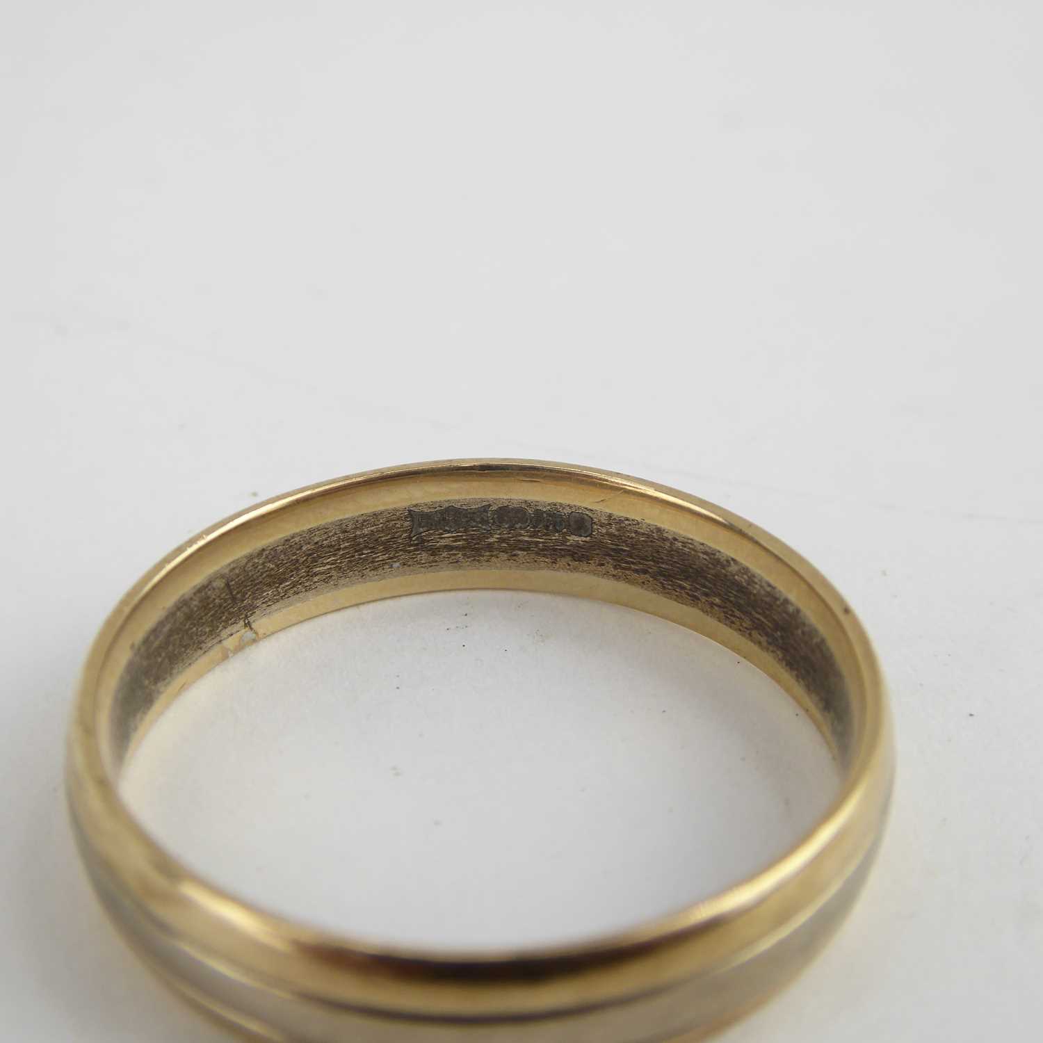 A 9ct gold wedding band, size X, approx. 4.4g. - Image 3 of 3