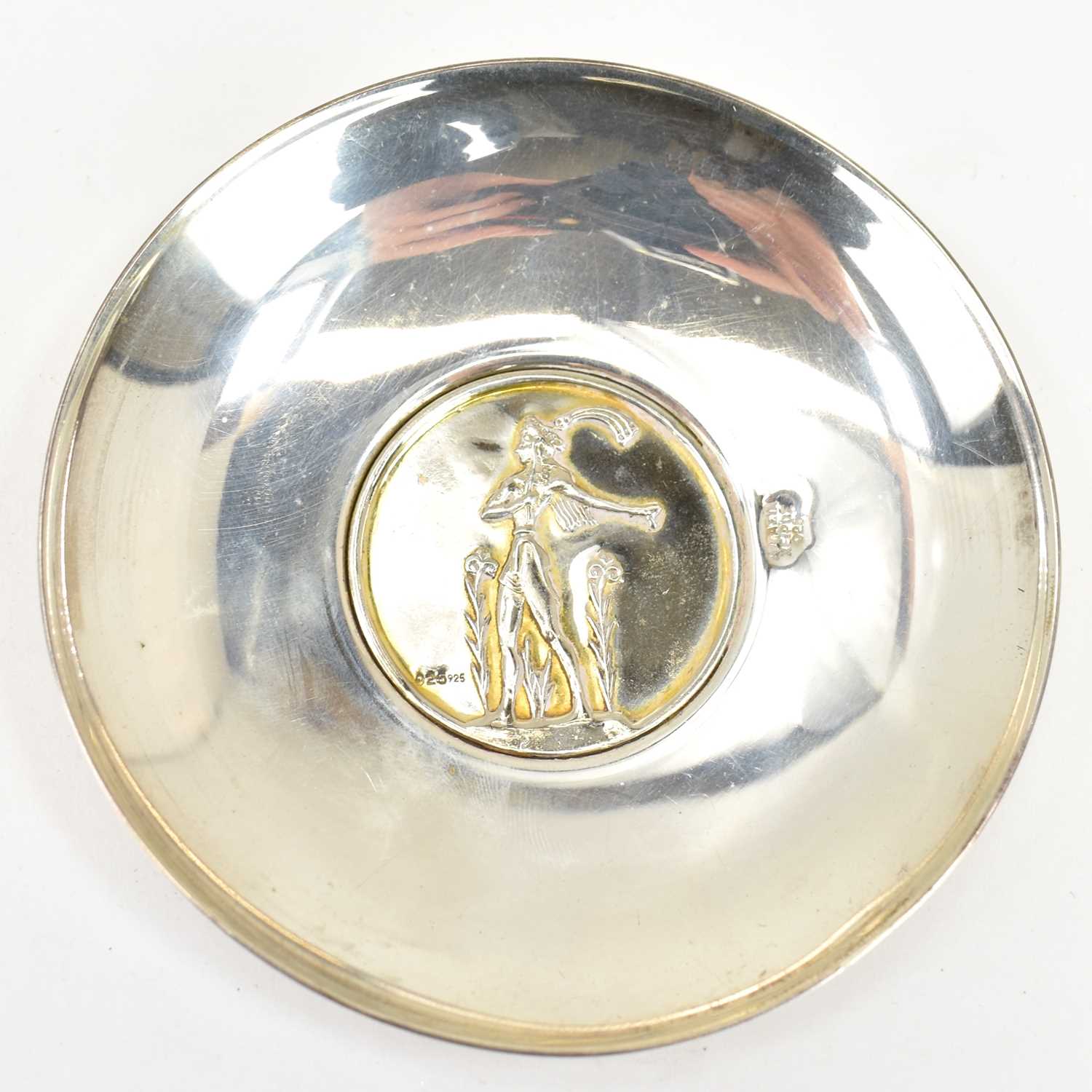 Two silver pin dishes, one with five cent Mexican coin to centre, diameter 8.5cm, the other marked - Image 4 of 5