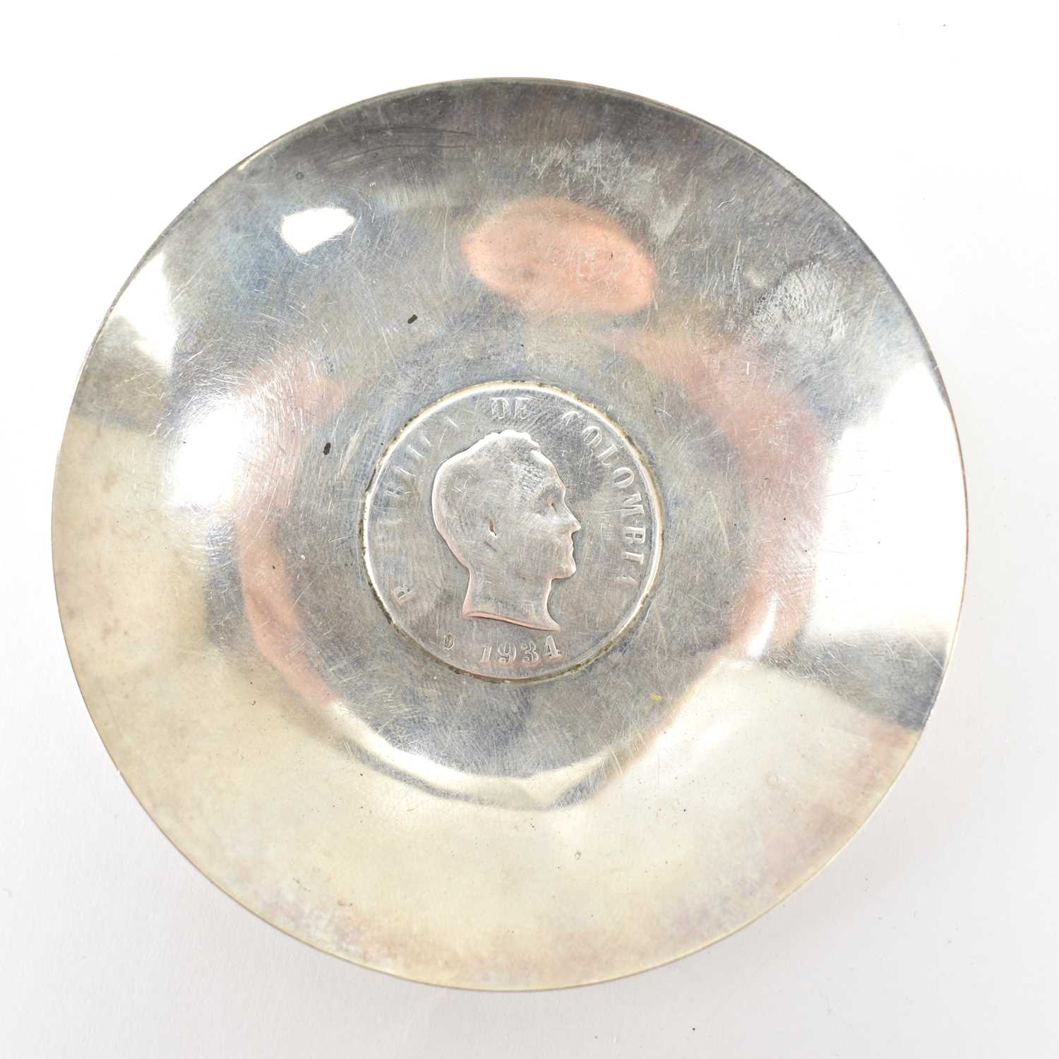 Two silver pin dishes, one with five cent Mexican coin to centre, diameter 8.5cm, the other marked - Image 2 of 5