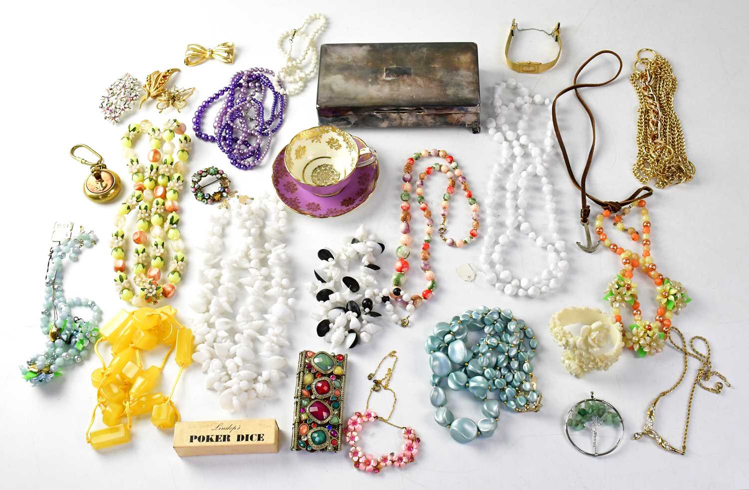 A small quantity of costume jewellery and collectibles, to include vintage beaded necklaces,