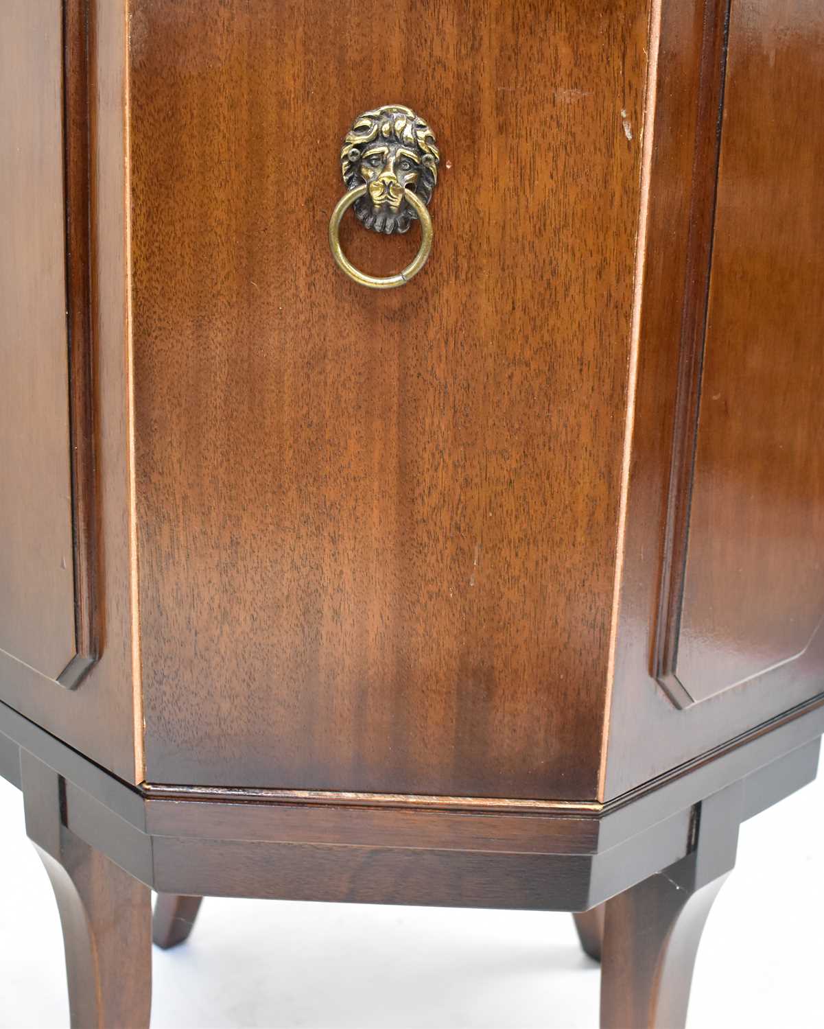 A reproduction mahogany drinks cabinet in the form a cellarette with octagonal green leather inset - Image 2 of 2