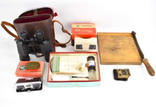 A collectors' lot to include a leather cased pair of Vari'power 7 x - 12 x 35 field binoculars, by