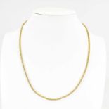 A 9ct yellow gold dainty woven necklace with ring clasp, length 38cm, approx. 4.3g.