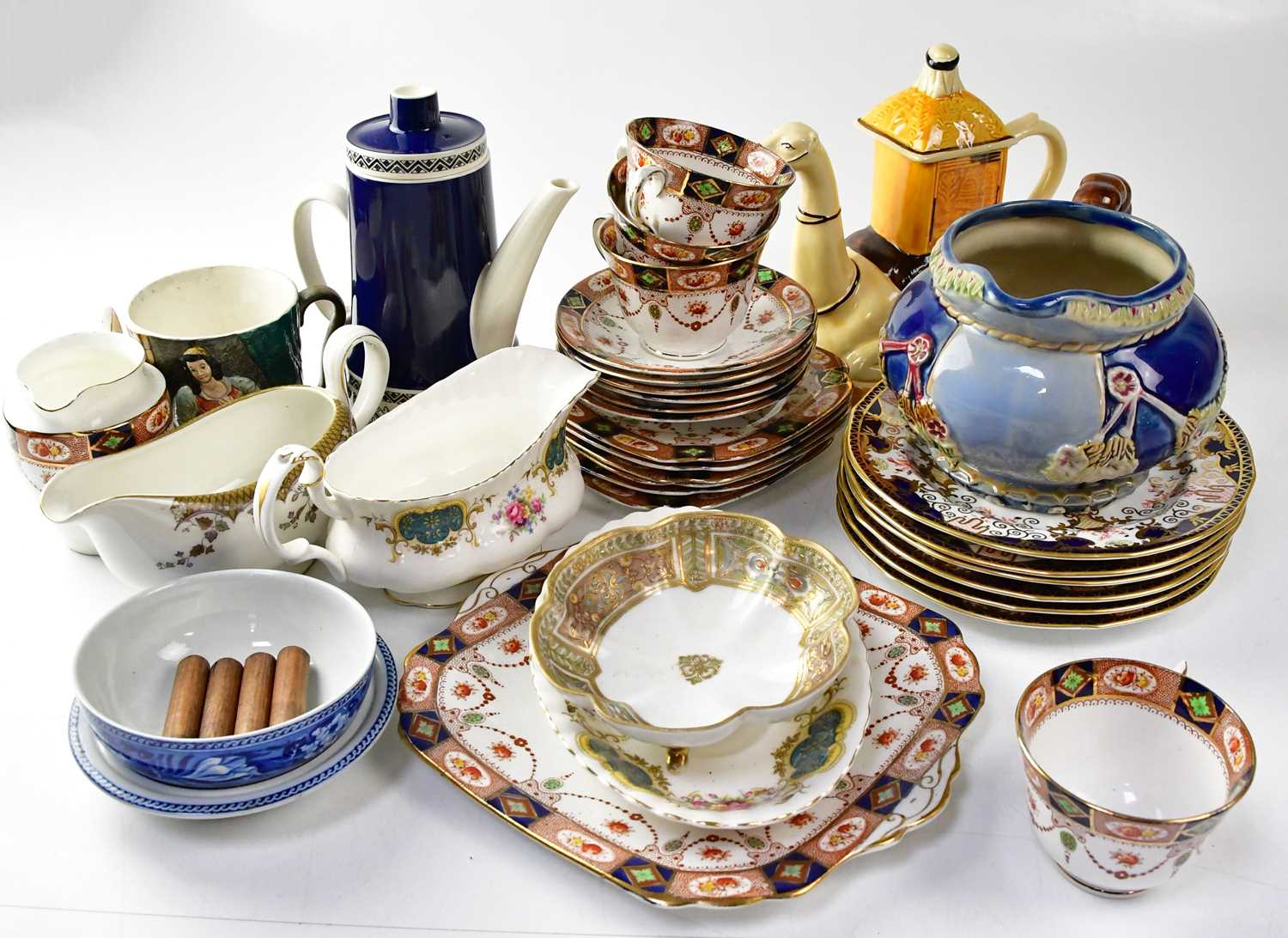 A small quantity of mixed ceramics, predominantly Royal Crown Derby Imari pattern tableware, also