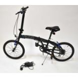 A Viking Apex VN46 folding bicycle in black livery. Condition Report: - Not tested, no guarantee