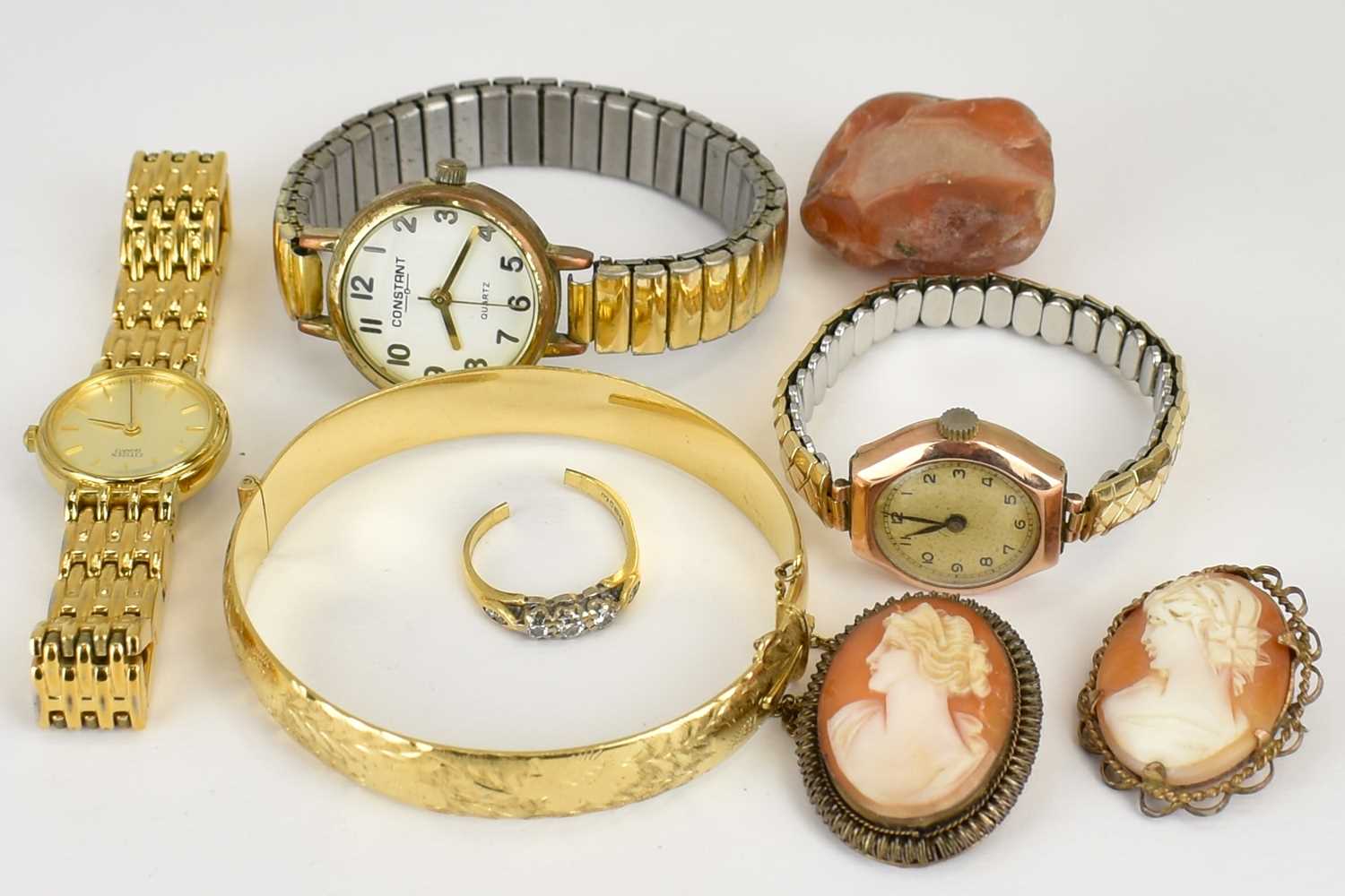 An 18ct gold ring set with three diamonds (af), a ladies' 9ct gold head wristwatch, the white dial