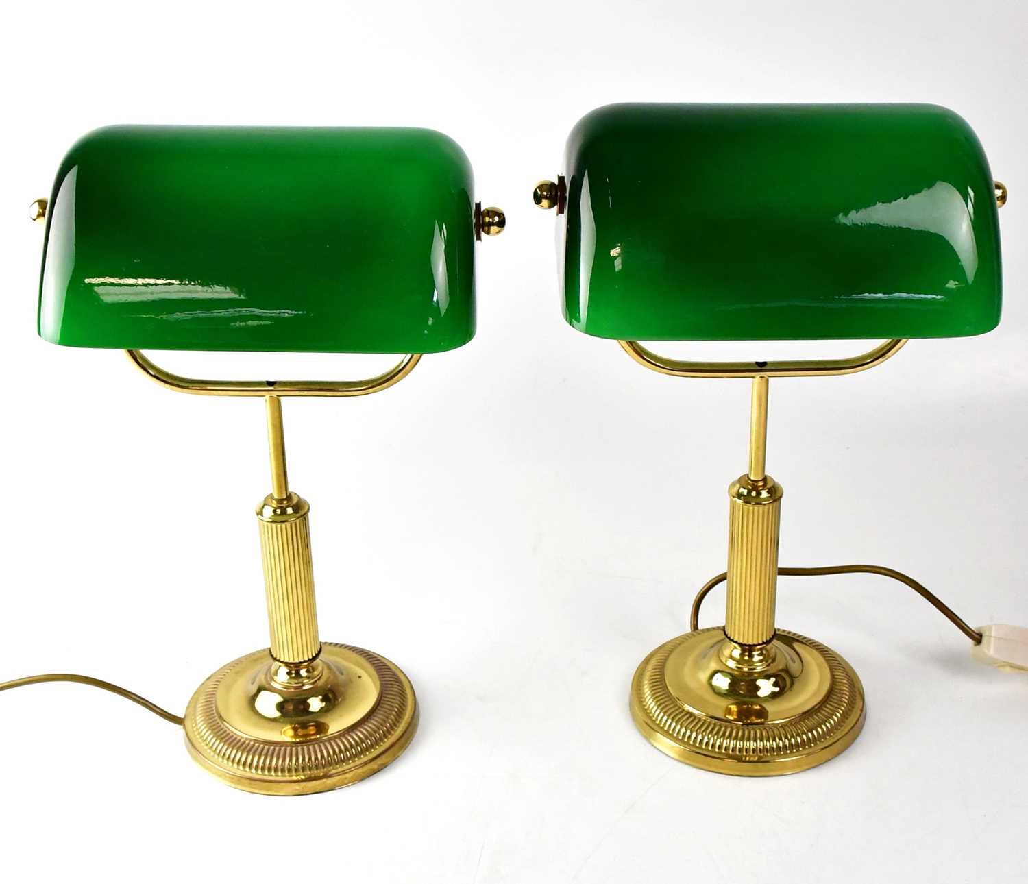 A pair of library lamps with green glass shades, height of each 38cm (2). Condition Report: - This - Image 2 of 3