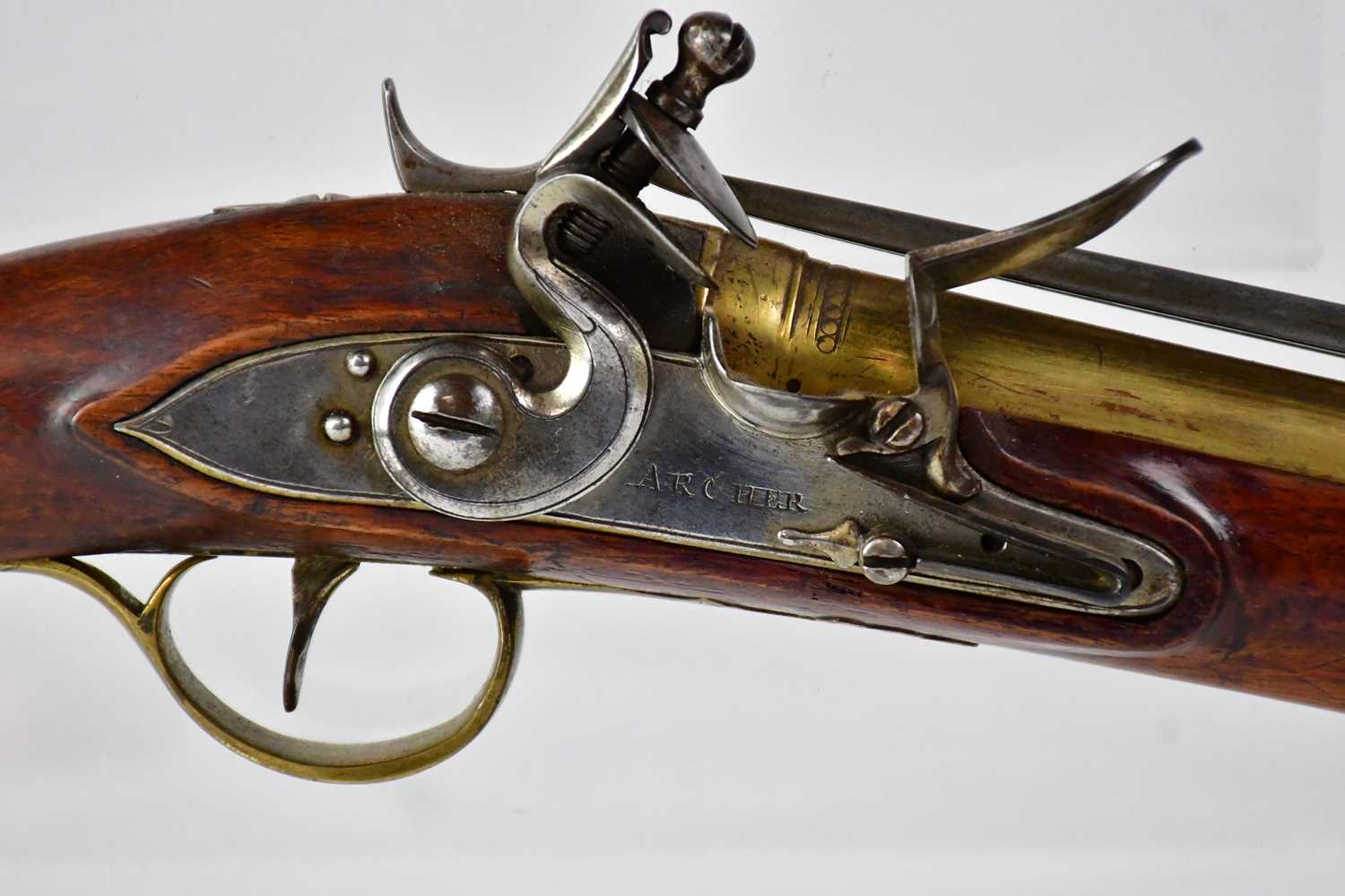 ARCHER, LONDON; an 18th century flintlock blunderbuss, the 14" brass barrel with sprung 11" tri- - Image 3 of 7