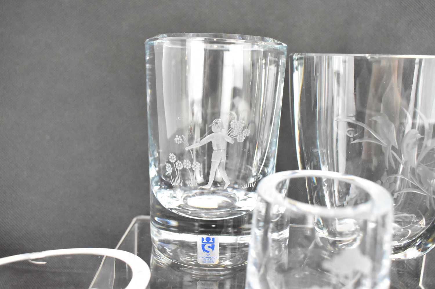 Five clear lead crystal Scandinavian vases to include Stromberg's Hyttan Sweden, engraved with image - Image 5 of 6