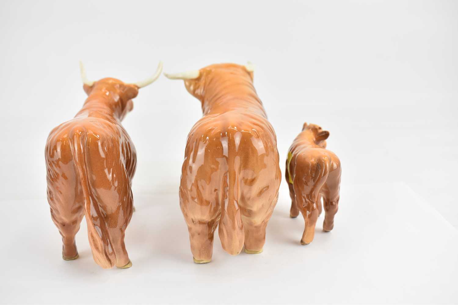 BESWICK; a Highland cattle family group, comprising Bull 2008, Cow 1740 and Calf 1823D (3). - Image 3 of 3