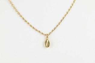 A 9ct gold belcher link chain with hoop clasp, length 52cm, and coffee bean pendant, length 1cm,