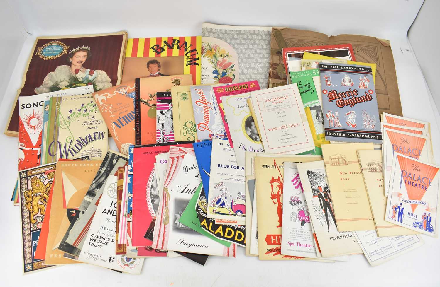 Ephemera to include various movie, theatre and ballet programmes from 1950s to current period. - Image 2 of 6