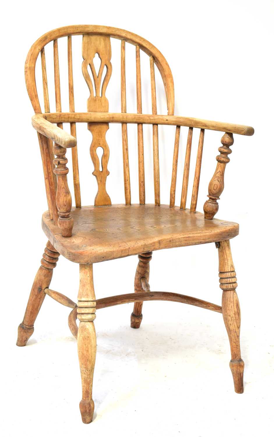 Two 19th century elm seated Windsor chairs (2). - Image 3 of 3