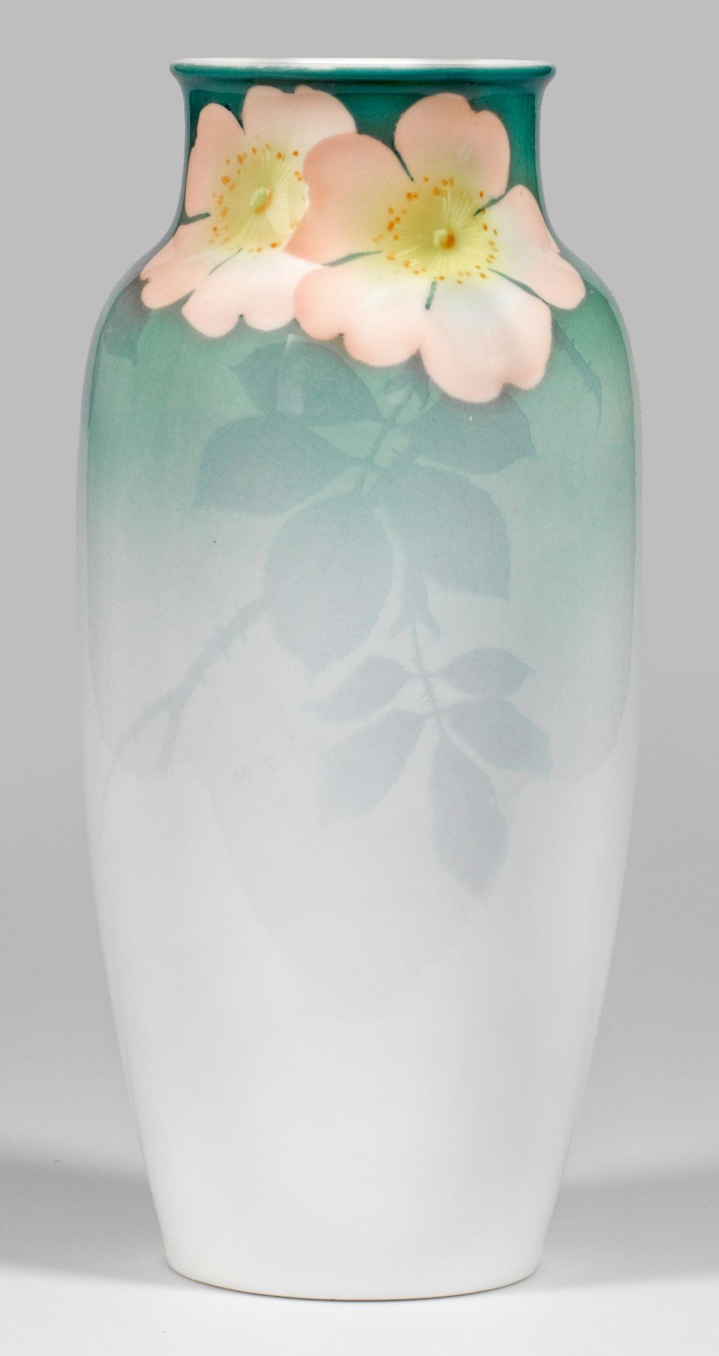 Seltene Jugendstil-Vase mit Anemonendekor