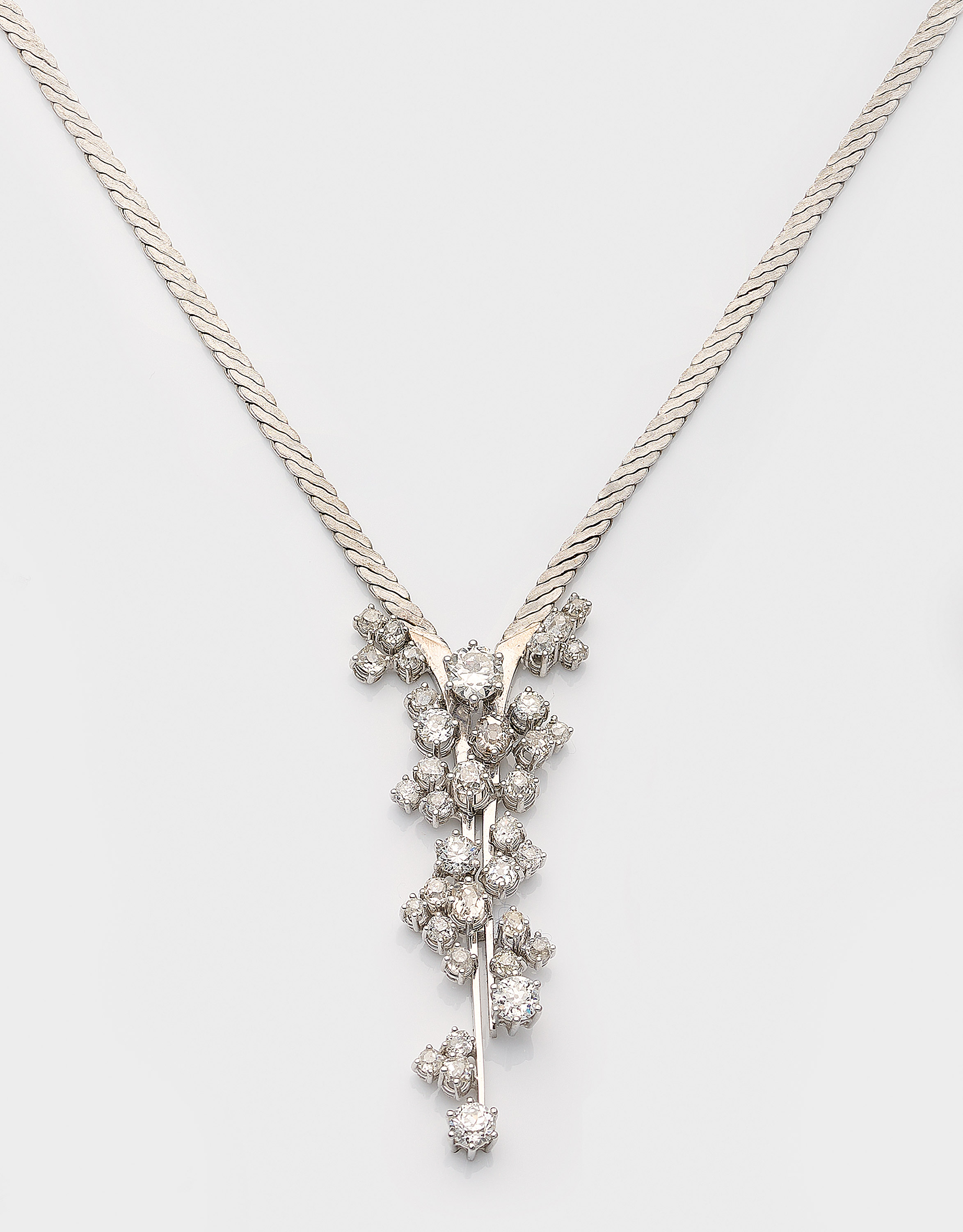 Elegantes Diamant-Collier von Brinkmann & Lange, Bremen