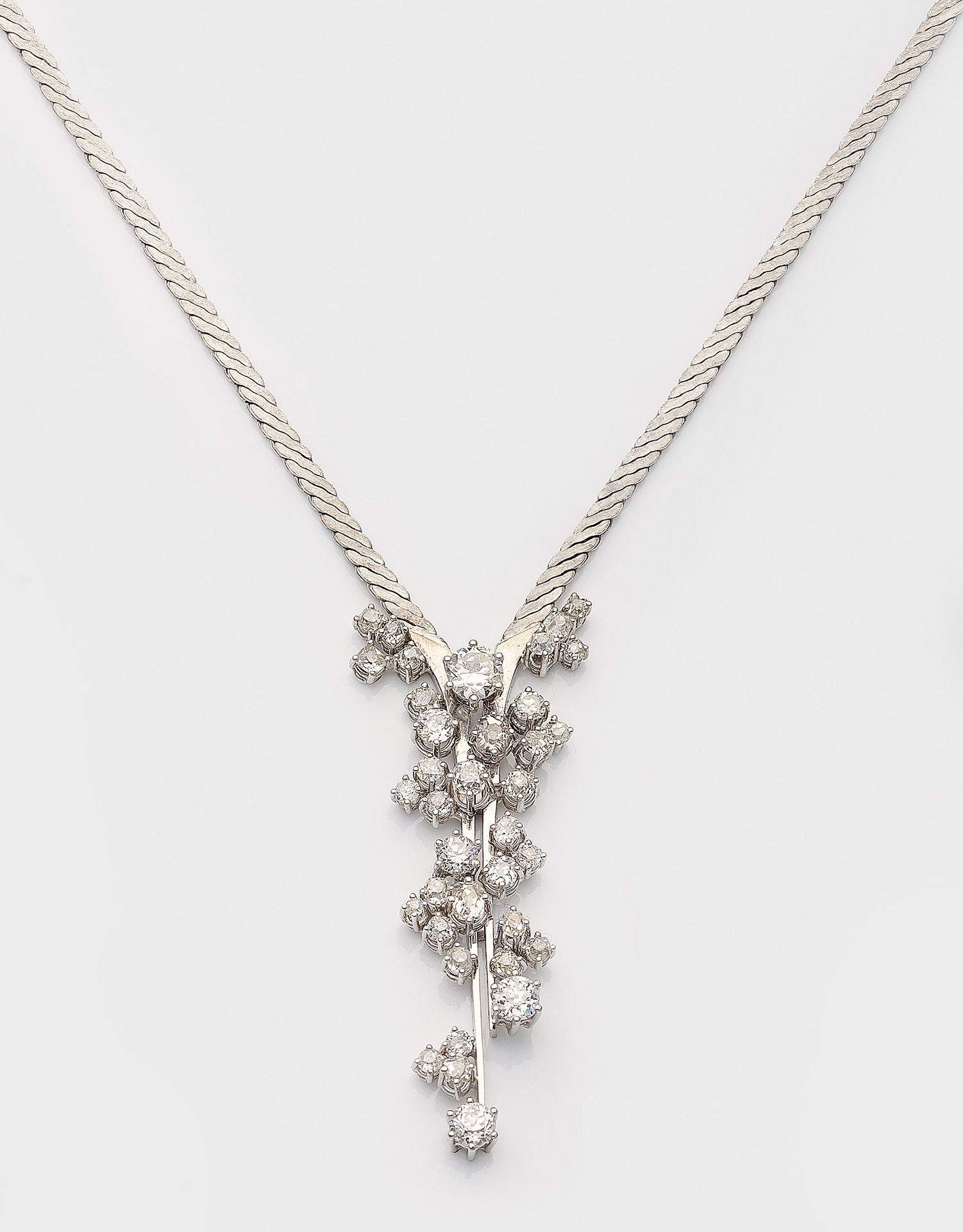 Elegantes Diamant-Collier von Brinkmann & Lange, Bremen