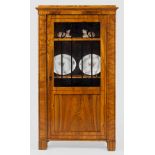 Biedermeier-Vitrinenschrank