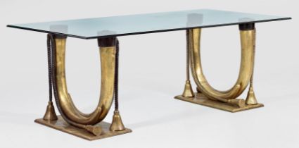 Großer extravaganter Tisch