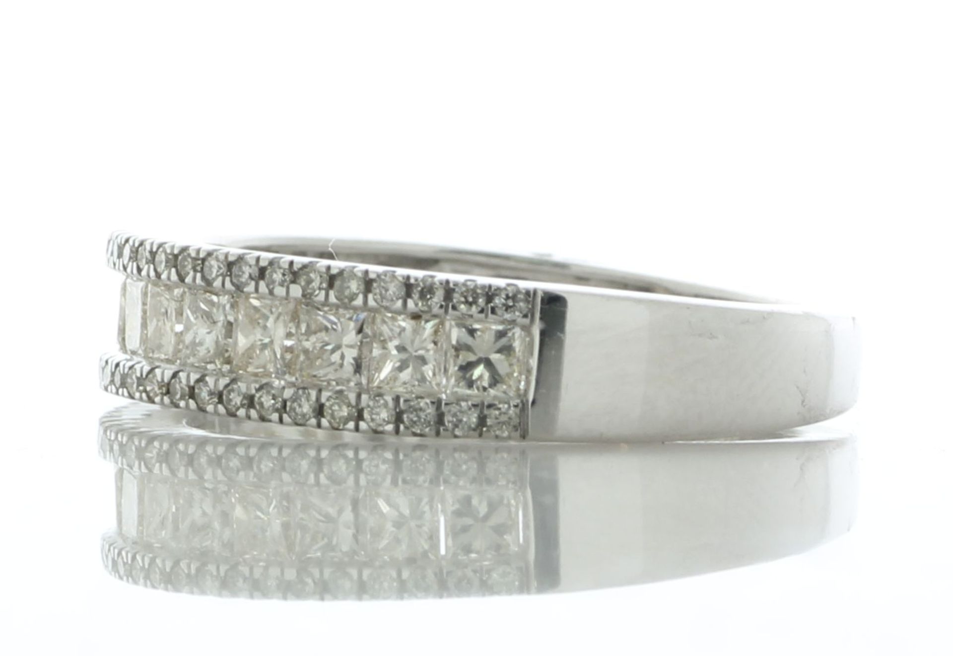 9ct White Gold Ladies Dress Diamond Ring 1.20 Carats - Valued By AGI £3,960.00 - This beautiful - Image 3 of 4