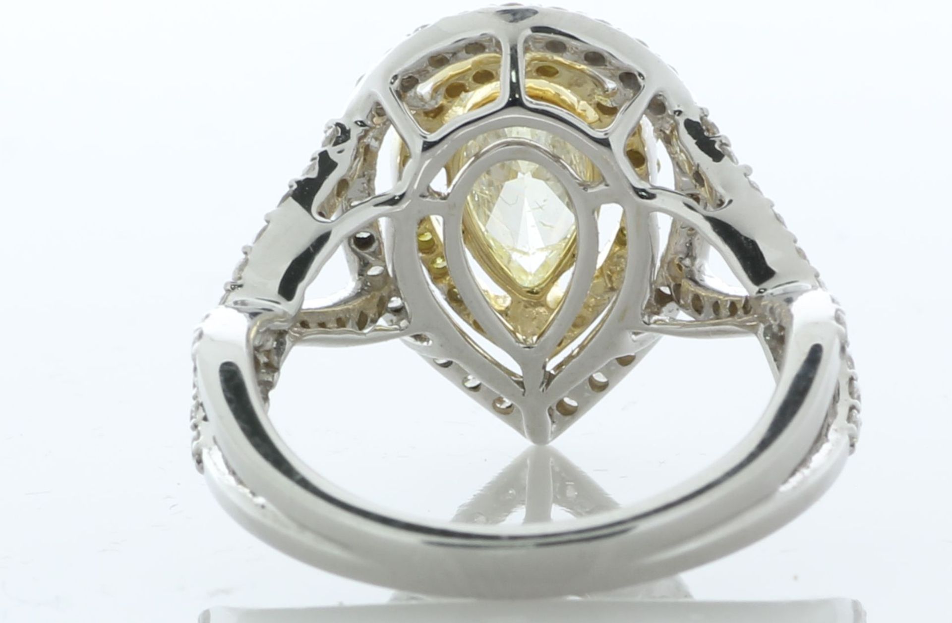 18ct White Gold Diamond Halo Ring 1.78 Carats - Valued By AGI £19,520.00 - A stunning fancy yellow - Image 4 of 5