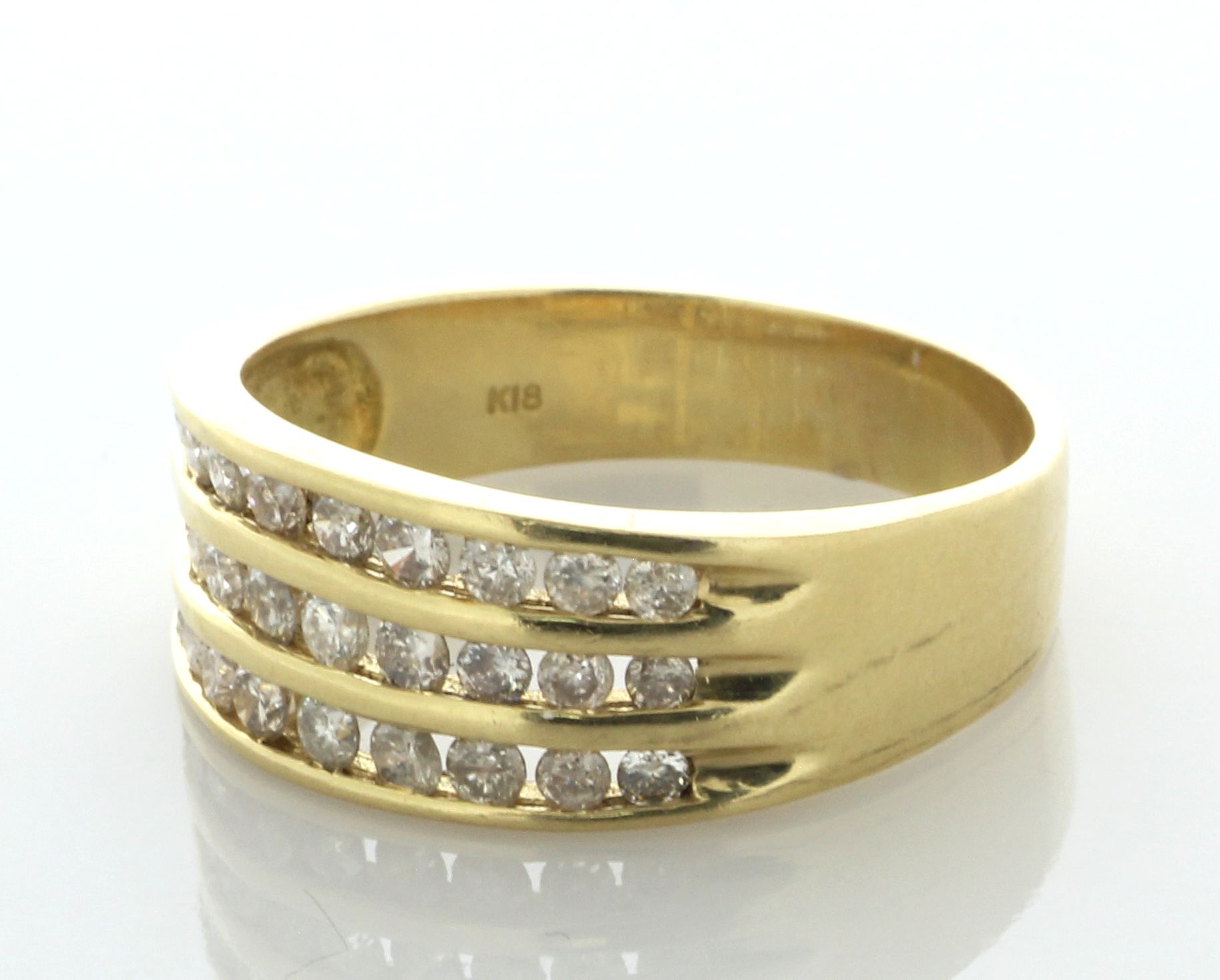 18ct Yellow Gold Three Row Diamond Ring 0.80 Carats - Valued By AGI £2,480.00 - Three rows of nine - Image 2 of 6