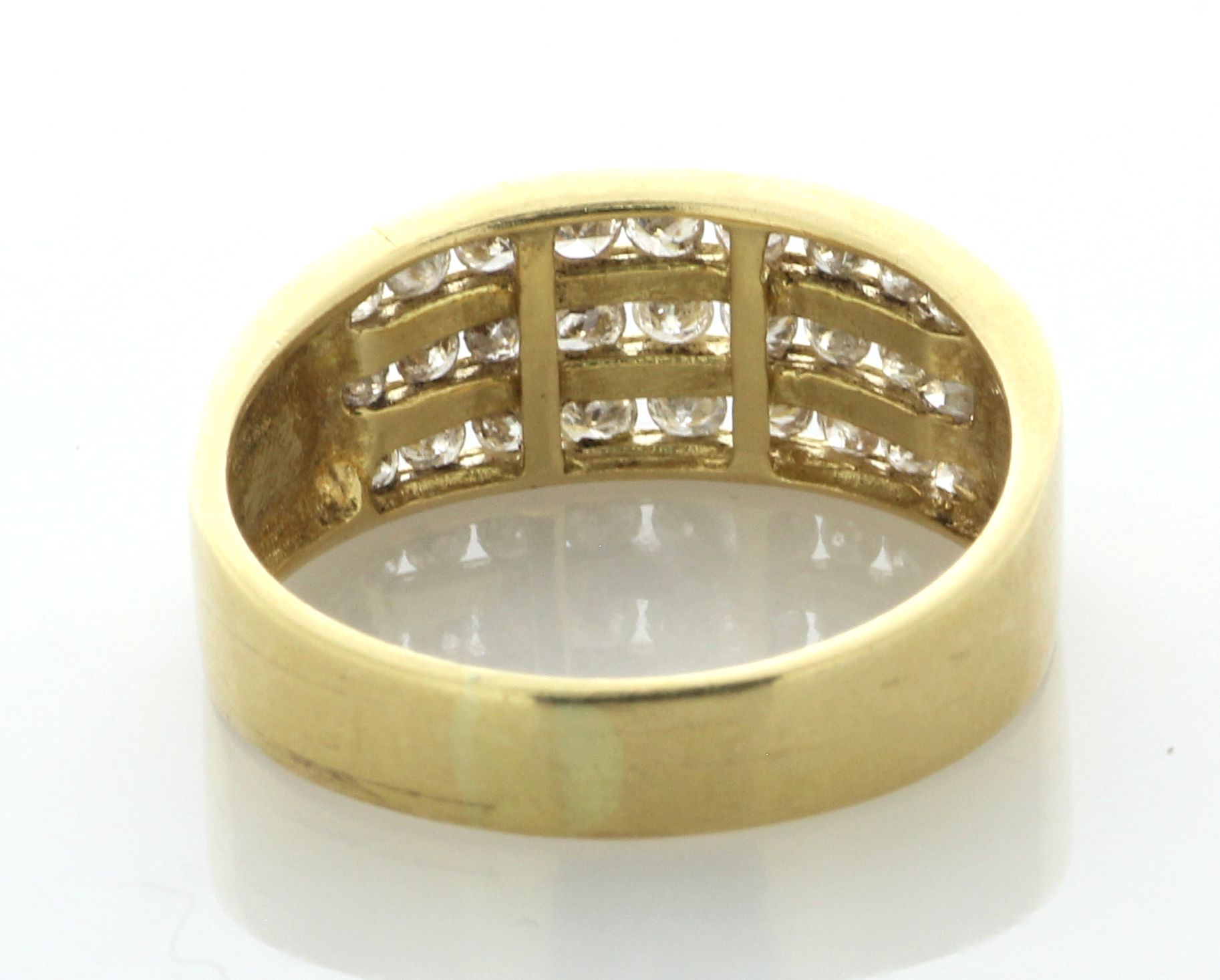 18ct Yellow Gold Three Row Diamond Ring 0.80 Carats - Valued By AGI £2,480.00 - Three rows of nine - Image 4 of 6