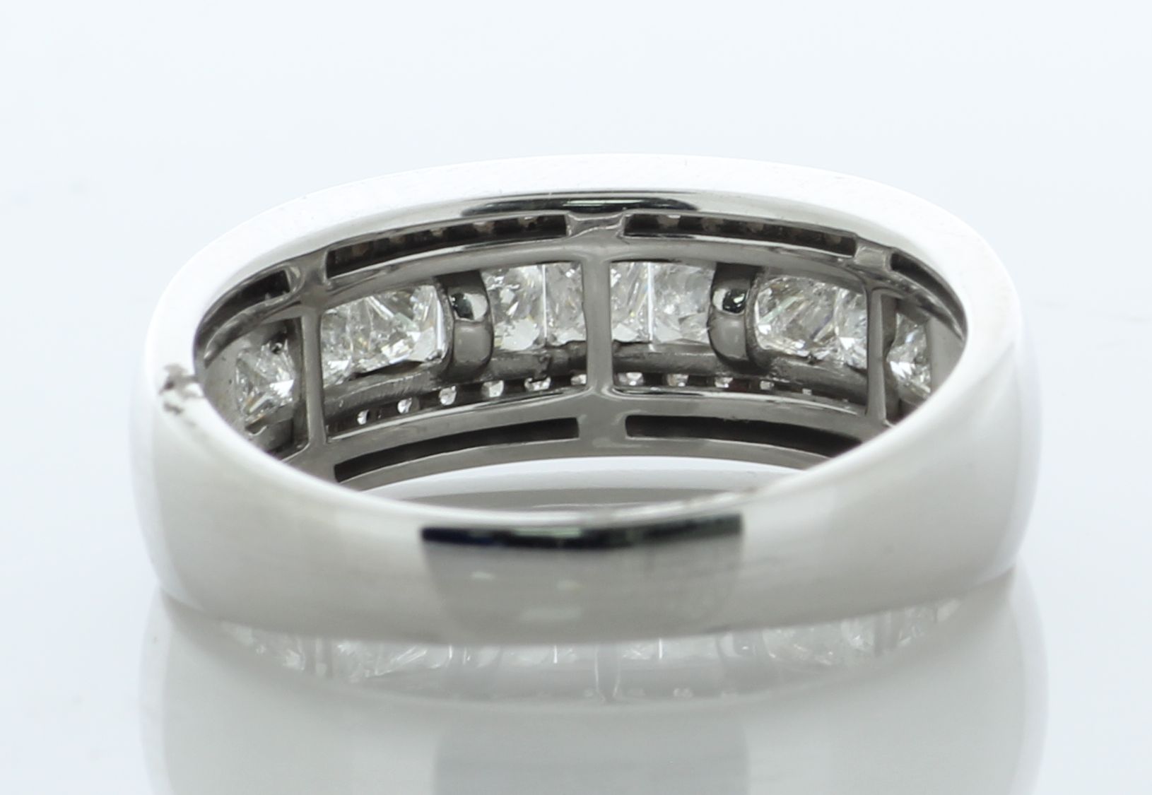 10ct White Gold Semi Eternity Diamond Ring 1.00 Carats - Valued By AGI £5,995.00 - Nine princess cut - Image 4 of 5